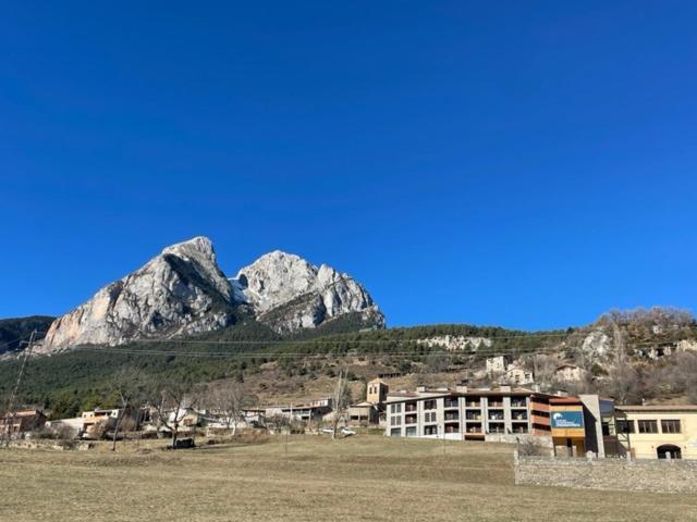 La Cara Nord , Alojamiento Turistico ,Saldes, A Los Pies Del Pedraforca, Apartamento Luaran gambar