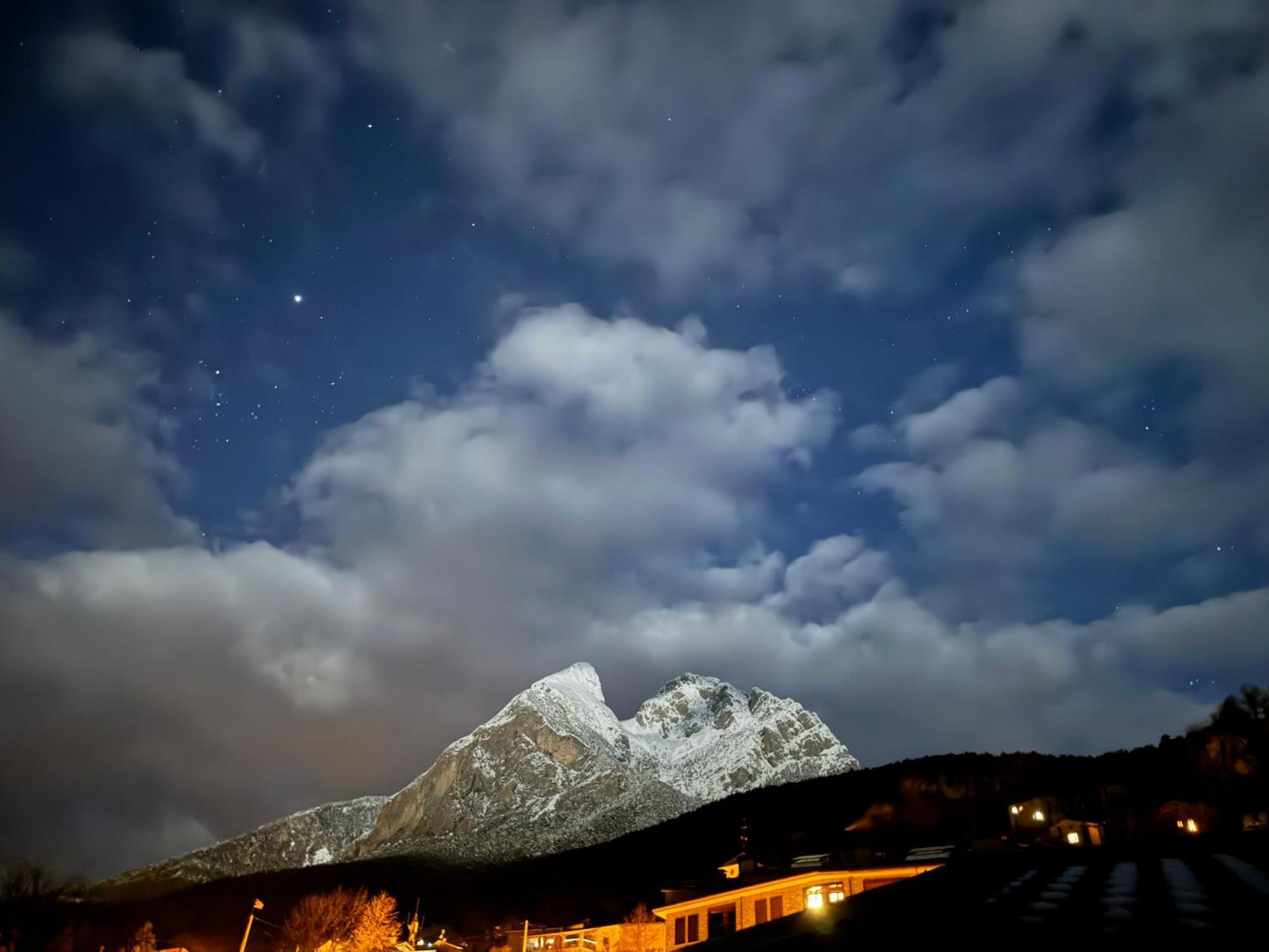 La Cara Nord , Alojamiento Turistico ,Saldes, A Los Pies Del Pedraforca, Apartamento Luaran gambar